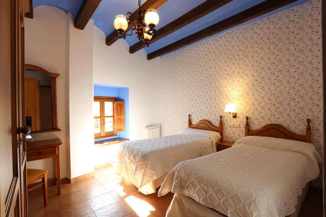 Hospederia Sadaba Hotel Buitenkant foto